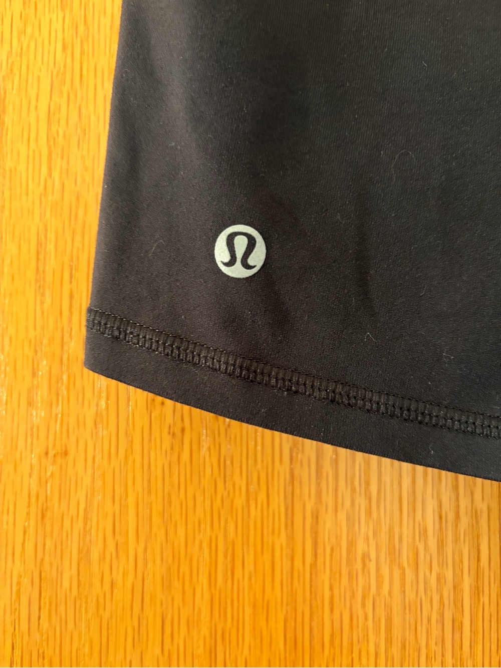 #934 Lululemon athletica Reversible Black High-Rise Athletic Shorts. 2” shorts - Picture 7 of 8
